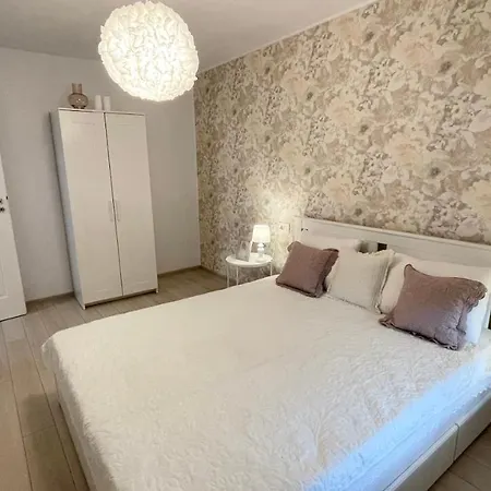 Apulum Apartment Alba Iulia Exterior foto